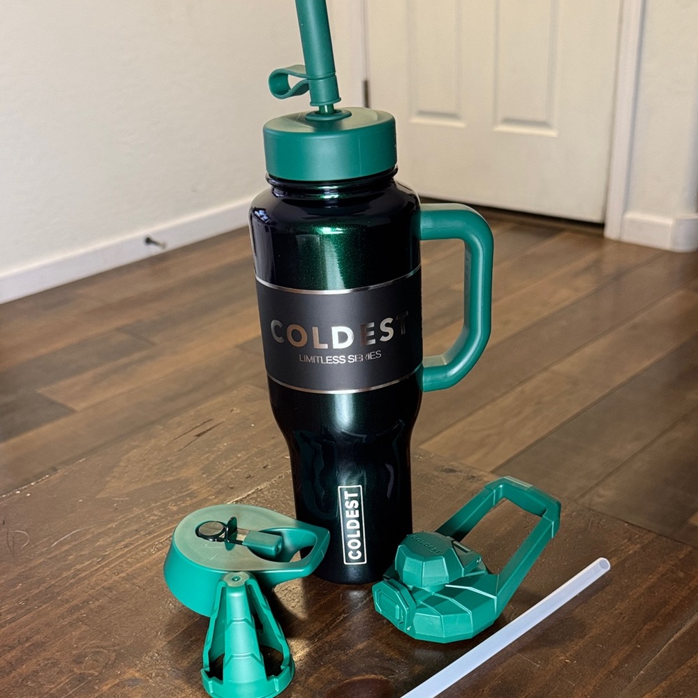 NWT Coldest Water Bottle with Handle - Green with purple detail in lighting